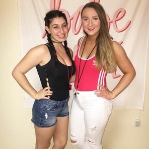 Meet your Posher, Corinne